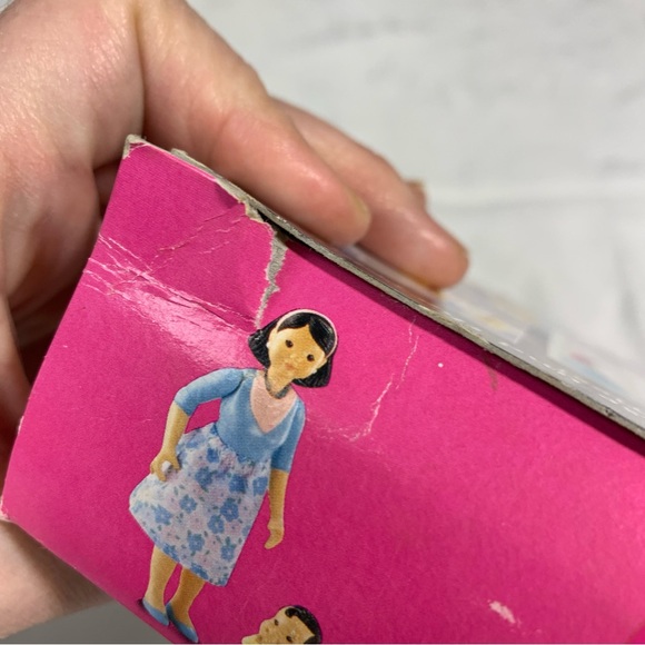 New Vintage 1990 Fisher Price Dream Dollhouse Brunette Family set of 4 NIB Rare - Picture 13 of 17